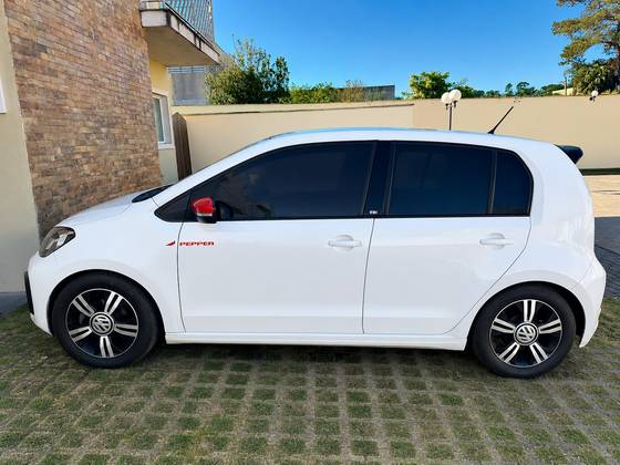 VOLKSWAGEN UP 1.0 TSI PEPPER 12V FLEX 4P MANUAL VOLKSWAGEN UP 1.0 TSI PEPPER 12V FLEX 4P MANUAL